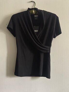 DKNY elegant 90s minimalist Black Draped Wrap Short Sleeve Top
